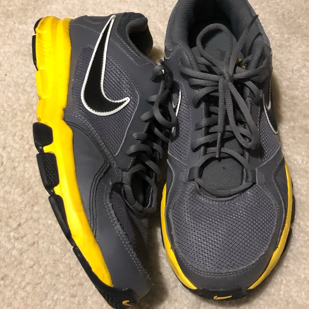 Nike flex running shoes size 10